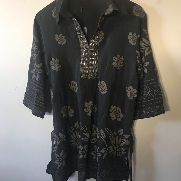 NEW ! - Wenegton Ladies' Lightweight Blouse - Size Medium - Picture 5 of 9